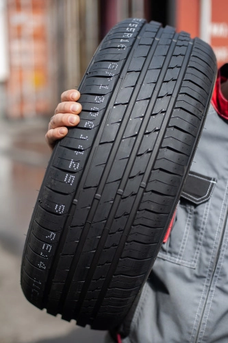 фото протектора и шины Atrezzo Elite Шина Sailun Atrezzo Elite 235/60 R16 100W